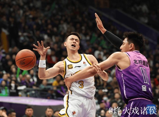 弗格41分辽宁险胜北控 赵继伟13+7张帆25分 弗格41分辽宁险胜北控 赵继伟13+7张帆25分