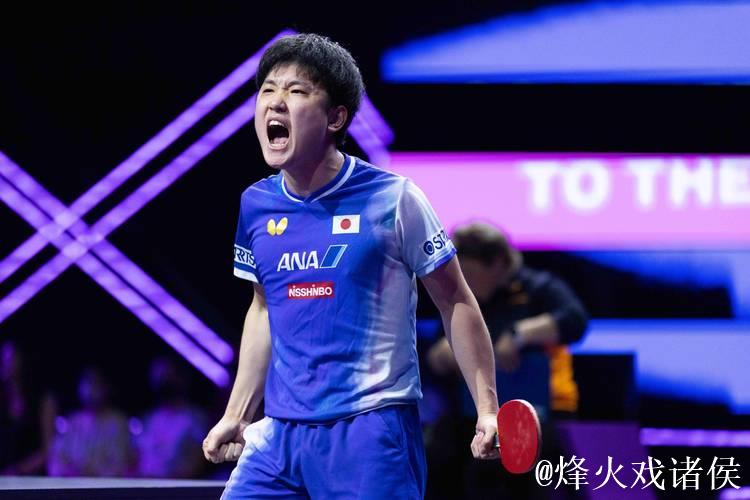 球落地瞬间，张本智和为何回头看了一眼？王皓应该学习下